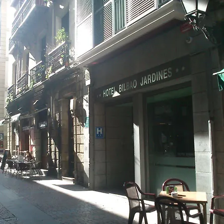 Jardines Hotel 2*